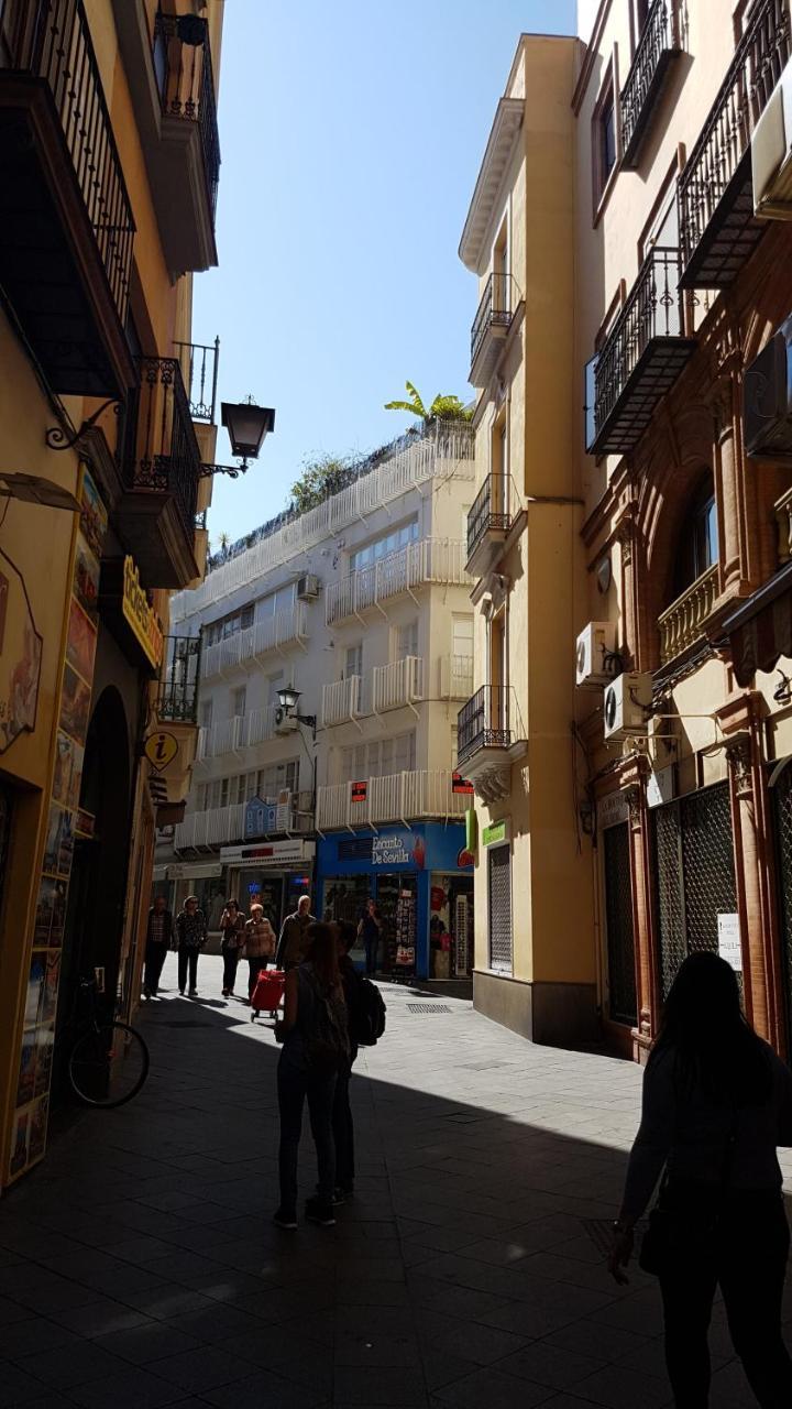 Plaza Del Salvador Apartament Sewilla
